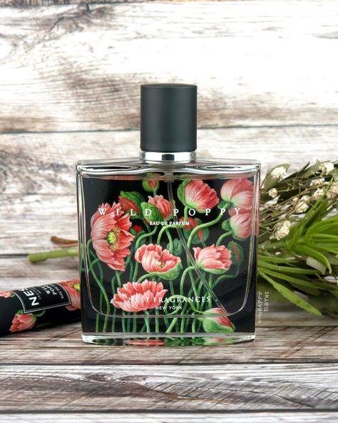 NEST Fragrances | Wild Poppy Eau de Parfum: Review Nest Wild Poppy, Fragrance Branding, Nest Perfume, Trendy Perfume, Nest Fragrances, Perfume Versace, Perfect Perfume, Beauty Wishlist, Floral Perfume