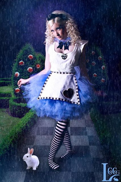 Alice in Wonderland inspire tutu costume by Abby's TuTu Factory and beautiful photography work by Looking Glass Girls Theme Carnaval, Alice Costume, Mad Hatter Party, Alice In Wonderland Costume, Wonderland Costumes, Hallowen Costume, Alice In Wonderland Theme, Alice In Wonderland Tea Party, Idee Cosplay