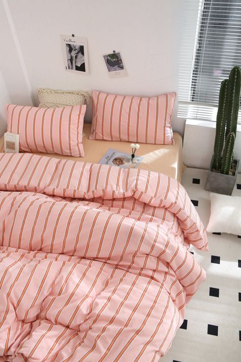 Experience the perfect blend of style and comfort with our Insta-Chic Vitamin Color Stripe Washed Cotton 4-Piece Bedding Set. Dive into a world of elegance and comfort with our uniquely designed bedding set. Features: ＊Vibrant Design: The bee pink sheets and duvet cover add a pop of color to any bedroom. ＊Premium Washed Cotton: Experience the softness and durability of high-quality washed cotton. ＊Versatile Sizes: Available for twin, full, queen, and king-sized beds. ＊Insta-Chic Look: Designed to elevate the aesthetics of your space. ＊Easy Care: Machine washable and built to last. Twin US size: 1*Duvet cover :48''x74''(150cm*200cm) 1*Flat Sheet :63''x91''(160*230cm) 1*Pillowcase :19''x29''(48cm*74cm) Full US size: 1*Duvet cover :79''x91''(200cm*230cm) 1*Flat Sheet :91''x98''(230*250cm) 2*P Cute Bedding Aesthetic Pink, Pink Bed Inspiration, Lavender Duvet Cover, Striped Comforter Bedroom, Striped Bedding Bedroom, Cool Duvet Covers, Bedding Stripes, Mismatched Bedding, Manhattan Bedroom