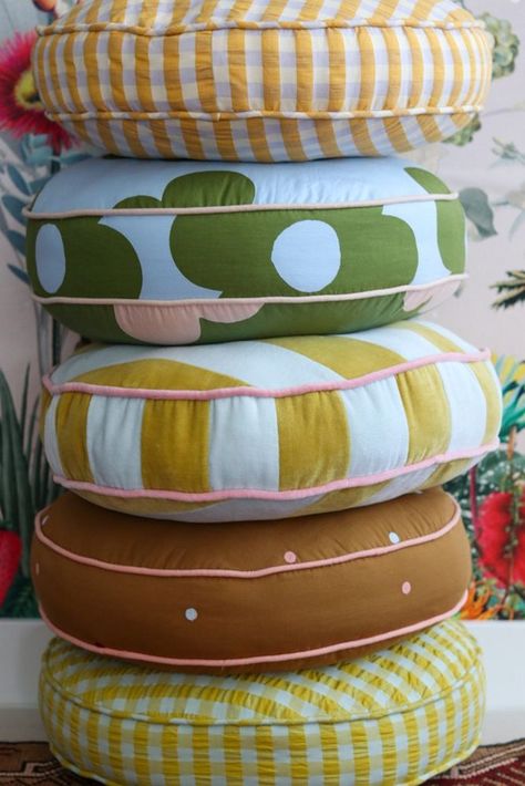 The cutest cotton cushions by Mosey Me. Our range of round cushions in bold prints and colours is designed to suit a variety of interior styles. Add a pop of personality to your living room or bedroom with these beauties. Textiles Aesthetic, Snail Home, Olive Flower, Fun Pillows, Round Chair Cushions, Piped Cushion, Pillow Inspiration, Cats Furniture, Dream Nurseries