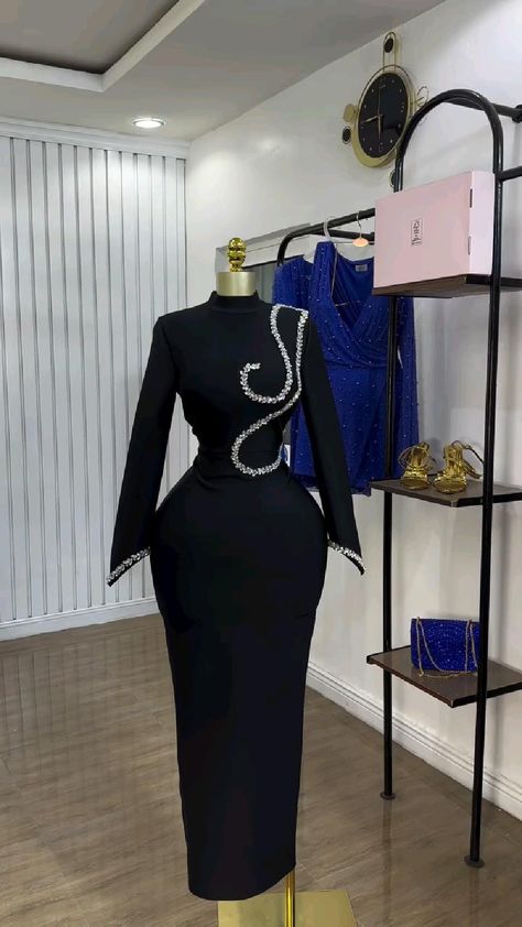 Classy Style Outfits, Corporate Gowns, Dinner Gowns, Classy Short Dresses, Modest Dresses Fashion, Classy Gowns, Corporate Dress, 2piece Outfits, Chic Dress Classy