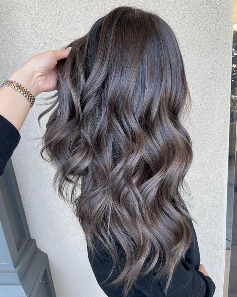 Cool Brown Hair Balayage, Ashy Brown Highlights, Brown Hair Color Styles, Ash Brown Hair Balayage, Ash Brown Color, Hair Color Styles, Brown Hair Trends, Ashy Hair, Ash Brown Hair Color