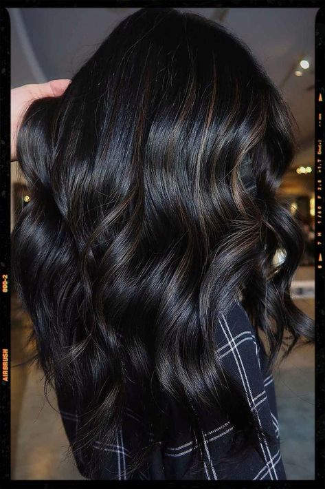 Dark Hair Color Ideas: Unleashing the Beauty of Depth 🌑✨ - Dark hair is a canvas for endless creativity. Dive into the allure of deep, rich tones that enhance your natural beauty. Imagine velvety espresso shades, luxurious midnight blacks, or the mysterious charm of deep plum. Dark hair allows for subtle highlights, like caramel ribbons or burgundy undertones, to add dimension without overwhelming the richness. Whether you prefer a classic dark hue or a playful splash of color, these ideas acce Black Hair Balayage, Dark Brunette Hair, Kadeřnické Trendy, Brown Hair Inspo, Brunette Balayage, Black Hair With Highlights, Dark Hair With Highlights, Best Hair Salon, Brown Hair Balayage