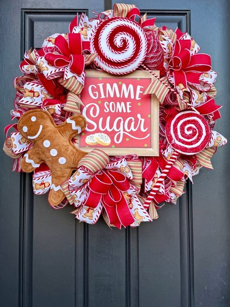 Gimme Some Sugar, Gingerbread Christmas Tree, Deco Mesh Wreaths Diy, Gingerbread Christmas Decor, Peppermint Christmas, Deco Mesh Christmas Wreaths, Christmas Mesh Wreaths, Christmas Themes Decorations, Pink Christmas Decorations