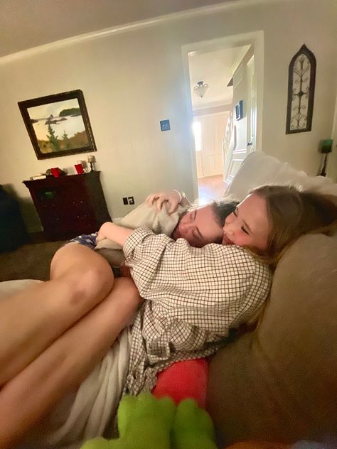 Best Friend Pictures Cuddling, Cuddle Best Friend, Physical Touch Friends Aesthetic, Friends In Bed Aesthetic, Best Friend Snuggles, Friend Hug Aesthetic, Hugs Astetic, Comforting Friends Aesthetic, Best Friends Cuddling Friendship