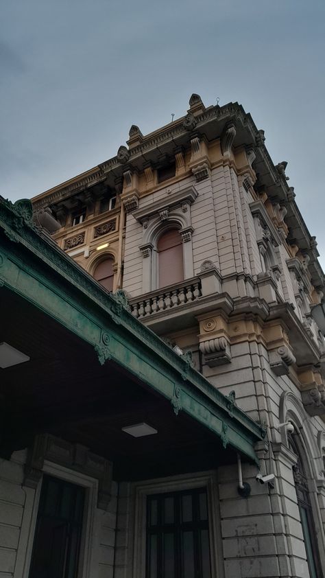 brignole train station genoa dark academia classic aesthetic structure Miraculous Redesign, Italy University, Genova Italy, Wallpaper Vintage, Iphone Wallpaper Vintage, Genoa, Wallpapers Vintage, Italy Travel, Desktop Wallpaper