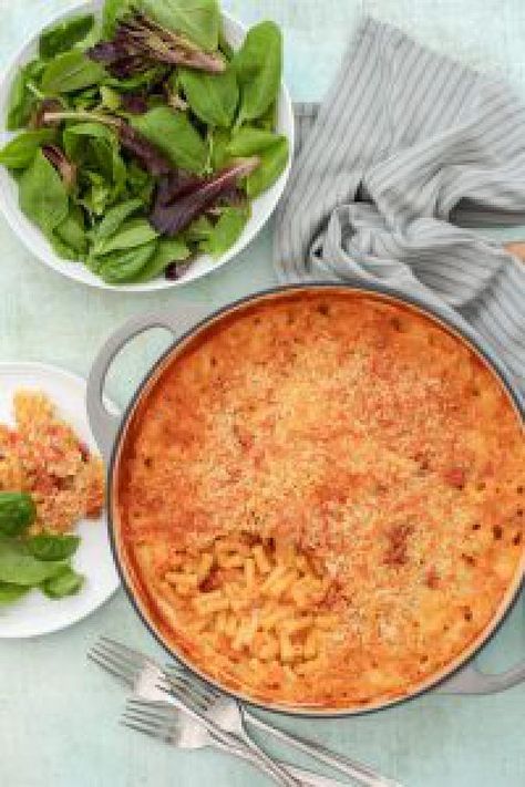 Spanish style Macaroni Cheese with Chorizo and Manchego Manchego Recipes, Cast Iron Casserole Dish, Spanish Omelette, Hearty Comfort Food, Midweek Meals, Mac Cheese, Manchego, Macaroni Cheese, Lunch Box Recipes