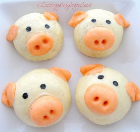 Piggy Steamed pork Buns Steamed Pork Buns, Bento Box Lunch For Kids, Steamed Pork, Dim Sum Recipes, Chinese Bbq Pork, Japanese Lunch Box, Steamed Cake, Bread Art, Bao Buns