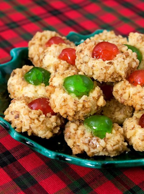 Thimble Cookies, Thumbprint Cookie, Recipe For Hollandaise Sauce, Thumbprint Cookies Recipe, Yummy Fall Recipes, Cherry Cookies, Scalloped Potato Recipes, Cookies Easy, Cherry Candy