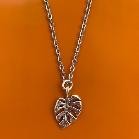 Mens Silver Chain, Leaf Necklace Silver, Silver Necklace Pendant, Silver Chain For Men, Silver Necklaces Women, Leaf Necklace, Monstera Leaf, Silver Pendant Necklace, Silver Man