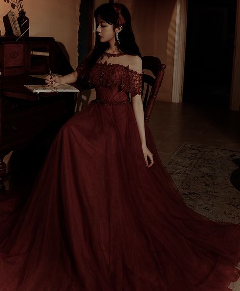 Vampire Inspired Prom Dress, Fancy Red Dress Aesthetic, Red Pirate Dress Aesthetic, Evil Dress Aesthetic, Dark Red Victorian Dress, Aesthetic Red Dress Vintage, Ballroom Gowns Aesthetic, Red Gowns Elegant Ball, Red Yule Ball Dress