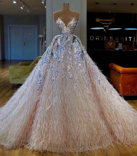 ANDREW of #ThePageantSpotlight on Instagram: “Did somebody say breathtaking??? Because that is exactly what this #ValdrinSahiti gown does to me! It takes my breath away 😍😍😍 #Kosovo…” Valdrin Sahiti, Prom Girl Dresses, Glamour Dress, Cute Prom Dresses, Fantasy Gowns, Pretty Prom Dresses, Gala Dresses, Pageant Dresses, Glam Dresses