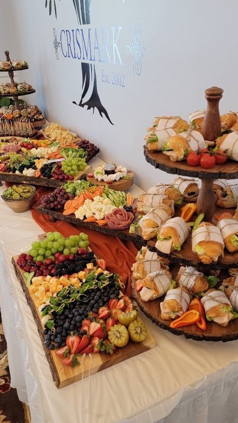 Bridal Shower Food Table, Catering Ideas Food, Party Food Buffet, Charcuterie Inspiration, Charcuterie Platter, Party Food Platters, Charcuterie And Cheese Board, Charcuterie Recipes, Bridal Shower Food