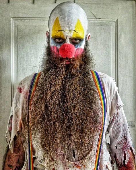 Clown Makeup Men Beard, Guys Clown Makeup, Scary Clown Makeup Creepy Easy Men, Diy Clown Costume For Men, Clown With Beard, Diy Killer Clown Costume, Scary Clown Makeup Creepy Men, Creepy Clown Makeup Male, Creepy Clown Costume