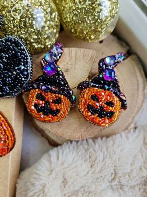 Pumpkin Brooch, Pumpkin Delight, Bead Brooch, Orange Birthday, Pumpkin Bead, Halloween Beads, Halloween Geist, Spooky Pumpkin, Beaded Brooch