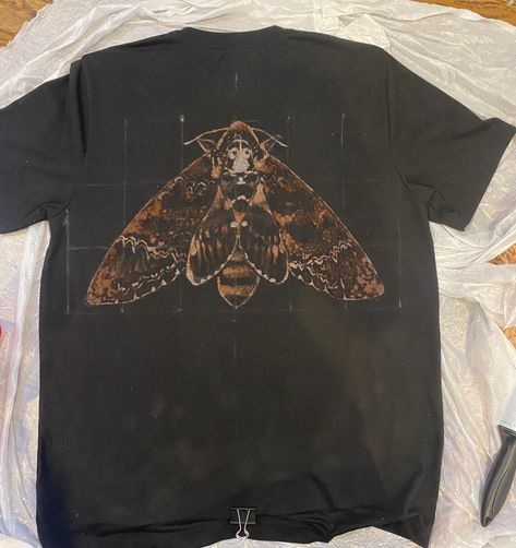 I hand paint these shirts  with custom nature-themed bleach designs. Commissions are open - just put the info in the personalization textbox. Pick a species of animal, plant ,fish, bug, etc. for the shirt design. Main designs can be painted on the front of the shirt or on the back with a small design on the front. The shirts  are a cotton/polyester blend and come in unisex sizes S through 3X. Please message me with any questions! Bleached Ribcage Shirt, Bleached Top Designs, Bleached Painted Shirt, Bug Themed Clothes, Cool Designs For Shirts, Simple Bleach Shirt Ideas, Goth Bleach Shirt, Bleach Jumper Design, Bleached T Shirt Designs