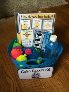 http://mrsjacksonskinders.blogspot.com/2014/07/calm-down-kit.html?spref=pi Calm Down Kit, Conscious Discipline, Montessori Playroom, Calming Strategies, Behaviour Management, School Social Work, Classroom Behavior, School Psychology, Reggio Emilia