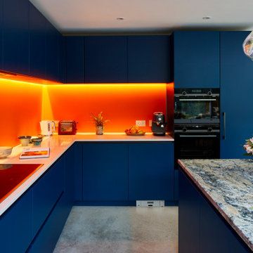 Blue Kitchen Inspiration, Dark Kitchens, Danish Kitchen, Phillips Hue, Kitchen Extensions, Handleless Kitchen, European Kitchens, Kitchen Company, Bespoke Kitchen