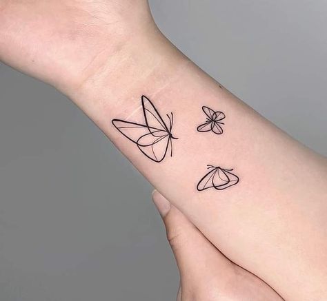 Dandelion Tattoo Design, Kpop Tattoos, Tiny Heart Tattoos, Lotus Tattoo Design, Cursive Tattoos, Tattoo Ideas Easy, Tattoos Love, Dandelion Tattoo, Full Mehndi Designs