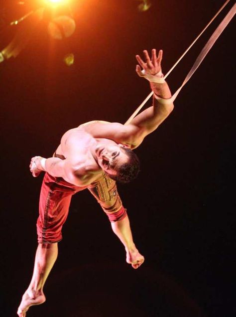 Male Acrobat, Circus Tricks, Concert Lighting, Concert Lights, Comics Characters, Aerial Acrobatics, Cabinet Of Curiosities, Human Reference, Dc Comics Characters