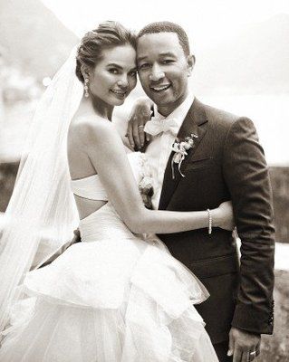 Chrissy Teigen Wedding Dress, Chrissy Teigen Wedding, Chrissy Teigen John Legend, John Legends, Celebrity Wedding Photos, Celebrity Bride, Celebrity Wedding Dresses, Lake Como Wedding, Weddings By Color