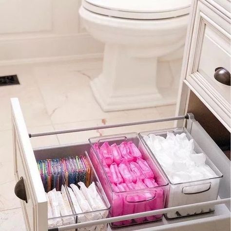 Dekorere Bad, Bathroom Drawer Organization, Desain Pantry, Bathroom Storage Ideas, Bilik Mandi, Pretty Bathrooms, Diy Bathroom Storage, House Organisation, Storage Bathroom