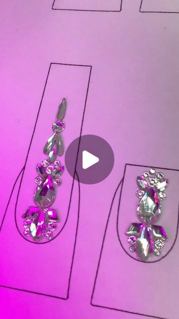 Nail Crystal Placement Ideas, Bling Placement On Nails, Nail Rhinestone Design Ideas, Gem Placement On Nails, Rhinestone Placement On Nails, Crystal Nail Designs, Diy Rhinestone Nails, Bling Nail Art, Art Placement