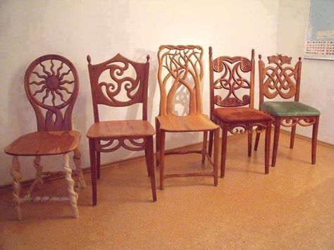 Awesome celtic chairs                                                       …                                                                                                                                                                                 More Norse Furniture, Irish Furniture, Celtic Decor, Norse Symbols, Wood Chairs, Wooden Chairs, Woodworking For Kids, Woodworking Magazine, Woodworking Table