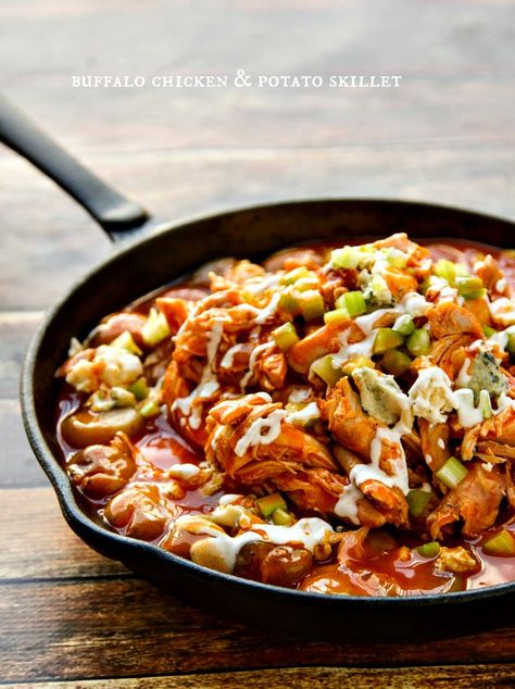 10 Healthy One Pot Meals with Chicken Chicken Potato Skillet, Buffalo Chicken Potato, Easy Skillet Dinner, Potato Skillet, Healthy One Pot Meals, Skillet Dinner Recipes, Chicken Potato, Skillet Dinners, Cast Iron Recipes