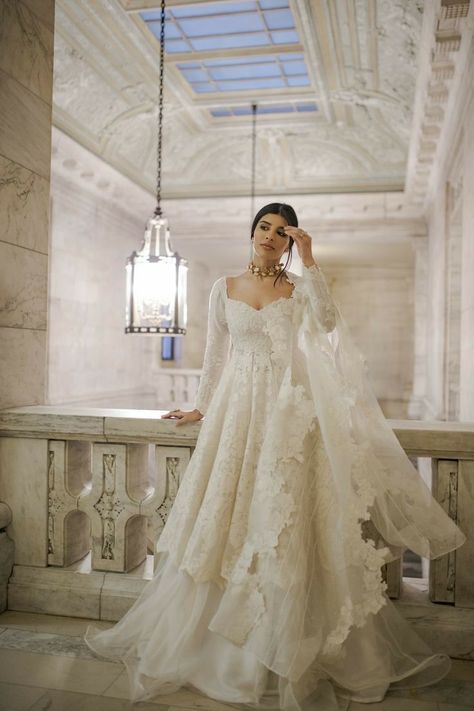 Make your big day even more special with Amazon's top-rated wedding outfits. Zainab Salman Dresses, Pakistani Bride White Dress, Unique Nikkah Dress, White Outfits Indian, Indian Bride White Dress, White Bridal Dresses Pakistani, Sweetheart Neckline Anarkali, Sweetheart Neckline Suit Indian, White Anarkali Aesthetic