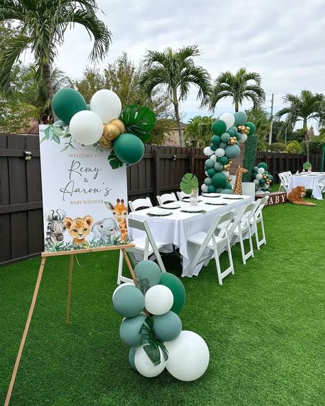 Co Ed Baby Shower Ideas, Safari Shower Ideas, Cute Baby Shower Themes, Creative Baby Shower Themes, Wild Baby Shower, Safari Baby Shower Boy, Baby Shower Safari Theme, Animal Baby Shower Theme, Outside Baby Showers