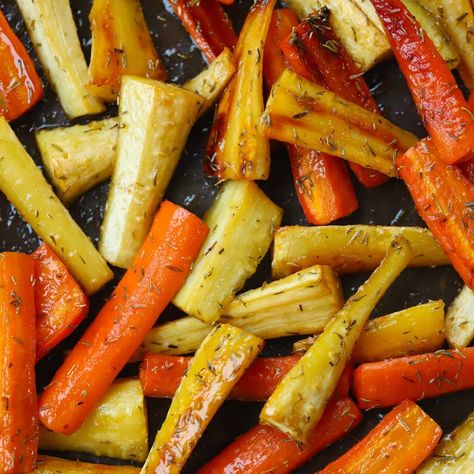 Honey Roasted Carrots and Parsnips Baked Veggies Recipes, Taming Twins, Carrots And Parsnips, Roasted Carrots And Parsnips, Christmas Roast, Slow Cooker Roast Beef, Honey Roasted Carrots, Baked Veggies, Slow Cooker Roast