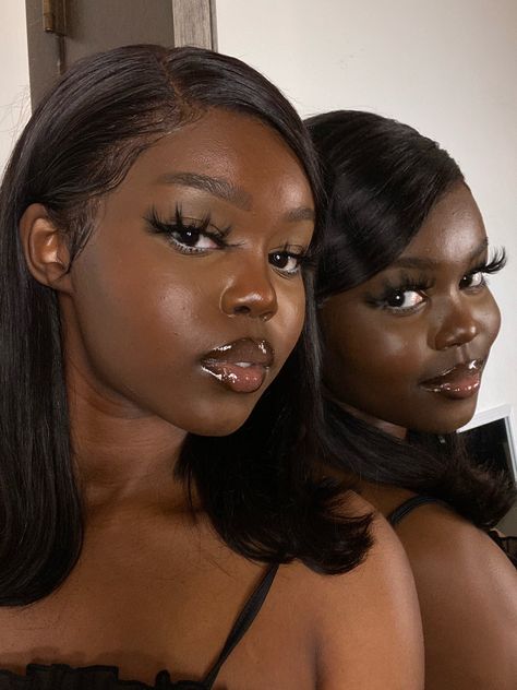 N. on Twitter: "it wasn’t me it was my evil twin.… " Older Black Woman, Black Couture, Evil Twin, Dark Skin Beauty, Beauty Inspo, Pfp Icons, Art References, Black Is Beautiful, Makeup Inspo