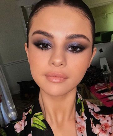 Purple Eye Makeup Tutorial, Christmas Party Makeup, Selena Gomez Makeup, Makeup Celebrity, Maquillage On Fleek, Purple Eye Makeup, Celebrity Makeup Looks, Special Makeup, Make Up Videos