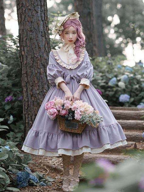 Greyish Purple, Era Victoria, Dolly Fashion, Op Dress, Lolita Outfits, Old Fashion Dresses, Classic Lolita, Photoshoot Idea, Kawaii Dress