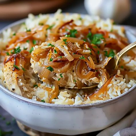 Crockpot French Onion Chicken, French Onion Chicken And Rice, Crockpot Chicken Casserole, Chicken And Rice Crockpot, Rice In Crockpot, Homemade French Onion Soup, Chicken Rice Bake, Crockpot Chicken Thighs, Chicken Rice Casserole