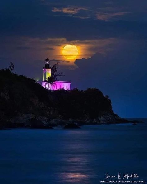 Faro Punta Tuna Maunabo, Puerto Rico 🇵🇷 Caribbean Culture, Watercolor Inspiration, Full Moon, Puerto Rico, Lighthouse, Art Style, Night Light, Northern Lights, Surfing