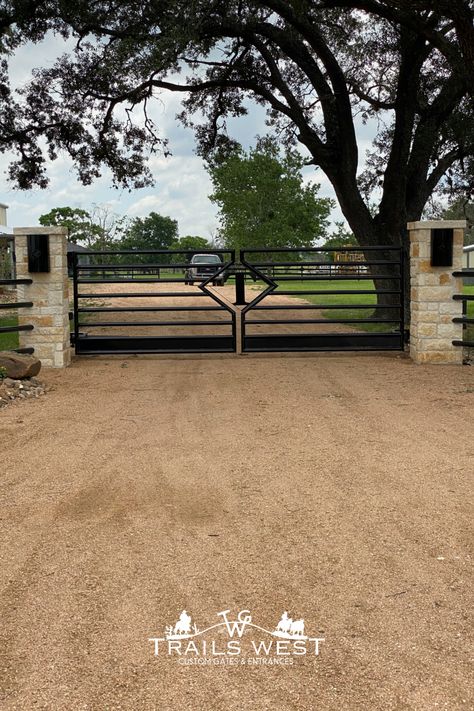 Property Entry Gates, Custom Metal Gates, Front Entry Gates Driveways, Custom Gates Metal, Driveway Entry Gates, Metal Entry Gates, Ranch Gates Entrance Ideas Metal, Barndominium Driveway, Gated Entrance Driveway