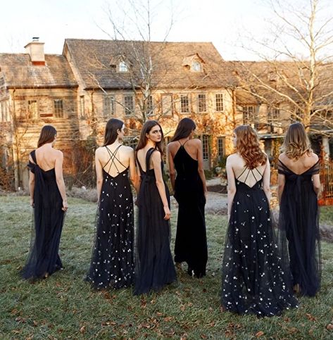 9 Times Bridesmaids Brought It Wearing Black Dresses Black Bridesmaid Dresses Long, Starry Wedding, Starry Night Wedding, Wear Black Dresses, Fall Bridesmaids, Bridal Party Attire, Black Bridesmaid, Fall Bridesmaid Dresses, Bridesmaid Dresses Long