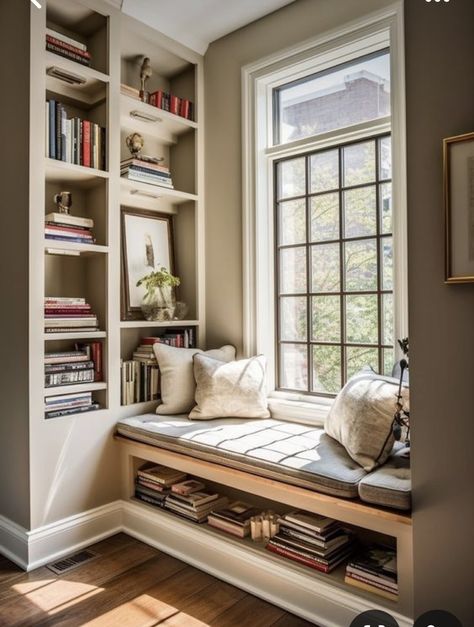 Reading Nook Living Room Window, Reading Nook Storage, Corner Window Seat Bedroom, Cozy Window Seat Reading Nook, Cozy Reading Nook Window, Reading Corner Built In, Built In Bench Reading Nook, Beach House Reading Nook, Cozy Bedroom Reading Nook