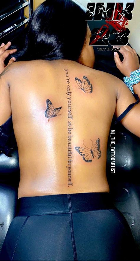 Dope Back Tattoos For Women, Spine Tattoos For Black Women, Girl Thigh Tattoos, Girl Neck Tattoos, Private Tattoos, Tattoos Infinity, Skin Tattoo, Hand Tattoos For Girls, Cute Hand Tattoos