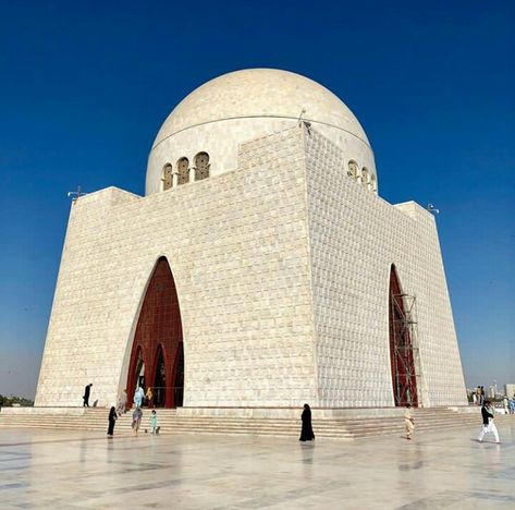 Mazar e Quaid Karachi Pakistan Quaid E Azam Mazar, Mazar E Quaid, Pakistan Monument, Classroom Tree, Pakistan Pictures, Old Bollywood Movies, Art Buildings, Pakistan Art, Pakistan Culture