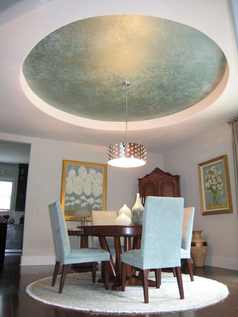 Teal metallic circle tray ceiling. Contemporary looking modern ceiling. Tray Ceiling Paint Ideas, Tray Ceiling Paint, Ceiling Paint Ideas, Ceiling Paint, Accent Ceiling, Ceiling Painting, Ceiling Finishes, Wallpaper Ceiling, Dining Room Ceiling