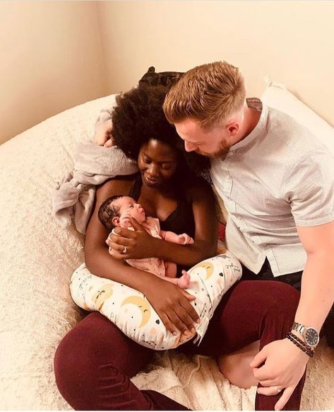 Interracial Dating on Instagram: “♥️♥️ . . #interracialloveisbeautiful #interraciallove #interracialcouple #blackandwhite #interracial #interracialdating #interracialdating…” Interracial Babies, Biracial Babies, Couple With Baby, Biracial Couples, Interracial Family, Black Woman White Man, Swirl Couples, Bwwm Couples, Interacial Couples