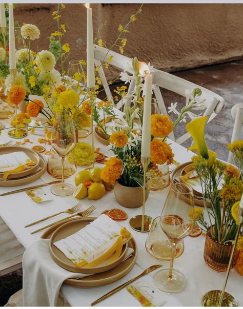 Amber And Sage Green Wedding, Earth Tone Wedding Colors Summer, Summer Wedding Colors Yellow, Sage Green And Mustard Wedding, Sage Green And Pale Yellow Wedding, Wedding Color Yellow Schemes, Yellow And Emerald Wedding, Green And Yellow Wedding Flowers, Yellow And Beige Wedding