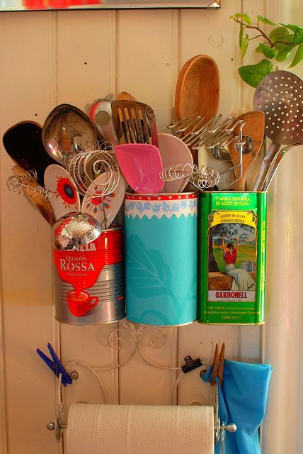 Koti Diy, Bohemian Kitchen, Utensil Storage, Vintage Kitsch, Vintage Tins, Utensil Holder, Tin Can, Kitchen Colors, Kitchen Stuff