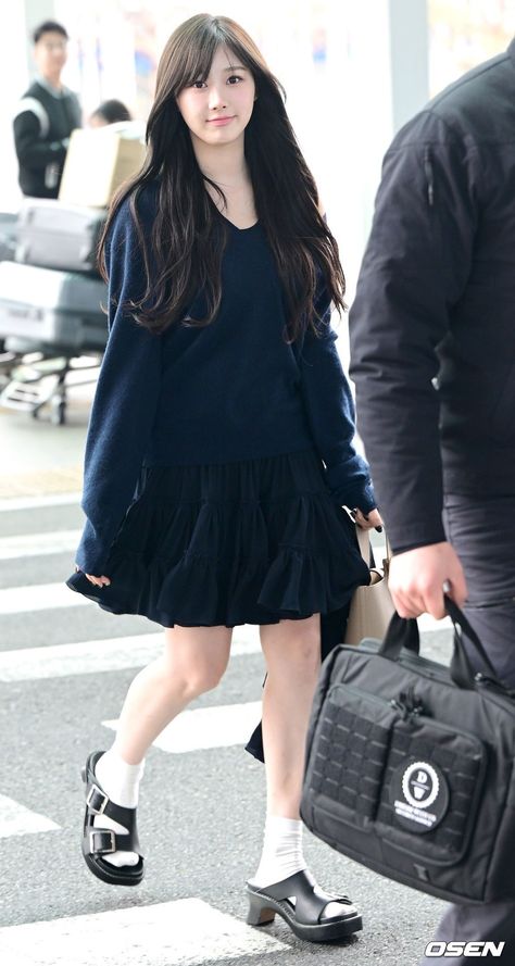 Giselle Airport, Giselle Fashion, Icn Airport, Incheon, Airport Style, Girly Outfits, International Airport, Winter Women, South Korean Girls