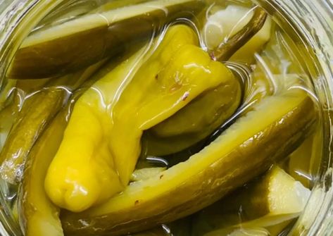 Instant Arabic style Pickled chillies and cucumber| Lebanese Shawarma pickles Recipe by MrsRiasat Ali - Cookpad Lebanese Shawarma, Pickled Chillies, Pickles Recipe, Armenian Recipes, Lebanese Cuisine, Persian Language, Arabic Style, Instant Recipes, Mediterranean Cuisine