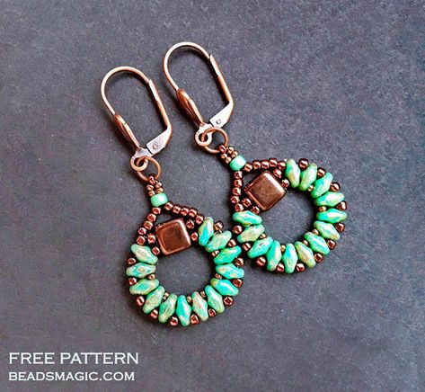 3 Superduo Earrings Tutorials Score with Great Bead Combinations - The Beading Gem's Journal Seed Bead Tutorials, Free Jewellery Making Tutorials, Super Duo Beads, Duo Beads, Motifs Perler, Beaded Earrings Tutorials, Super Duo, Beading Patterns Free, Seed Bead Tutorial