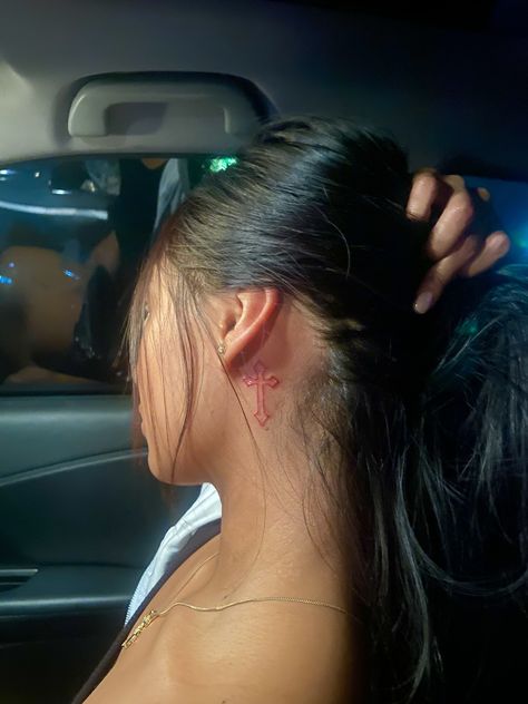 #smalltattoo #Behindtheeartattoo #tattoos #tatinspo # tats #redink Pretty Mini Tattoos, Tatuaje Hello Kitty, Cross Tattoo Neck, Small Neck Tattoos, Behind Ear Tattoos, Behind The Ear Tattoo, Girl Neck Tattoos, Her Tattoo, Side Neck Tattoo